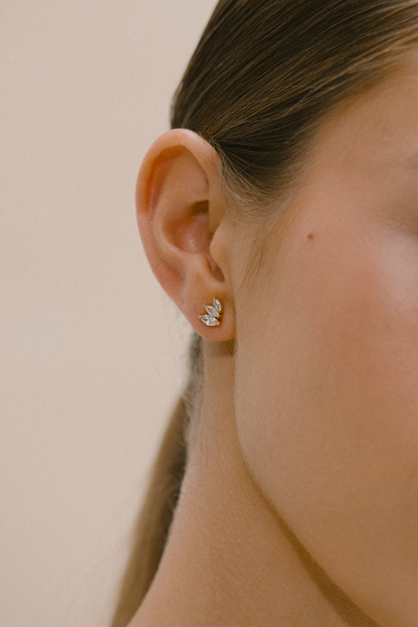 The Zayra Tiritiy Earstud