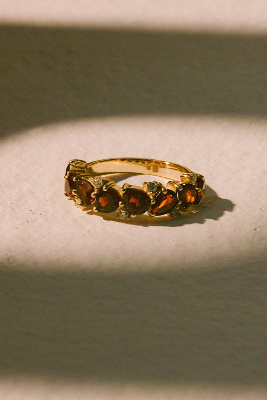 Fayén Teardrop Ring